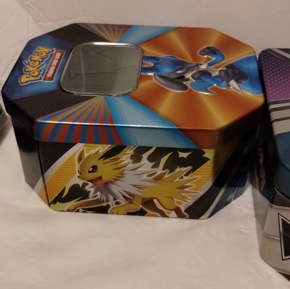 2 Pokemon Tin Boxes - Picture 7 of 9